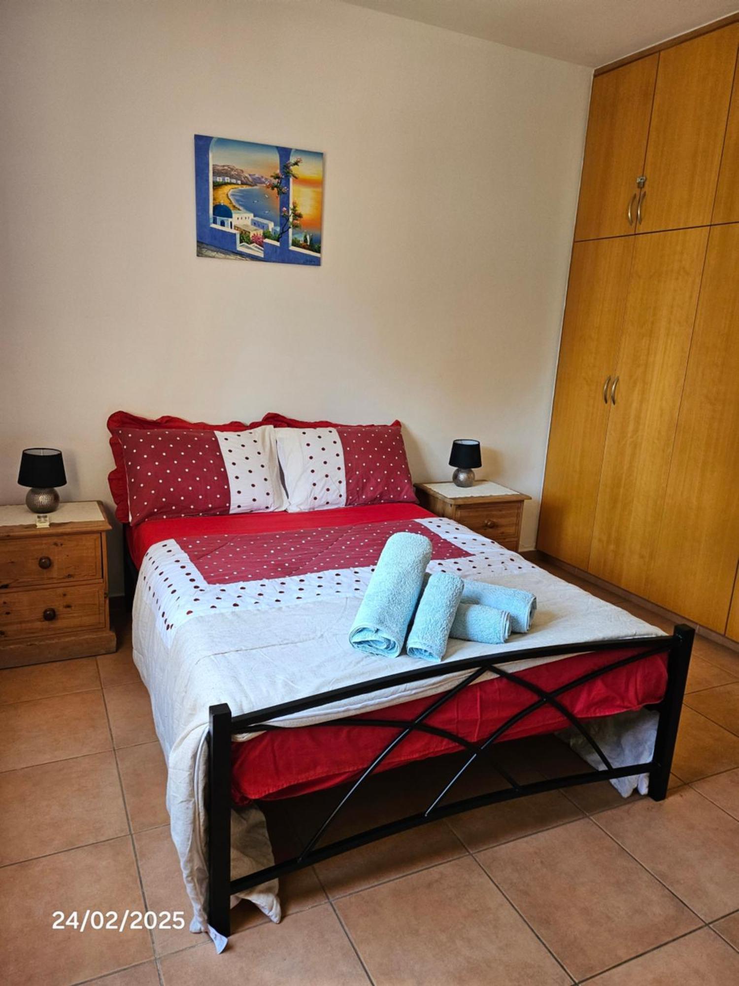 Paphos Holiday Home Bagian luar foto